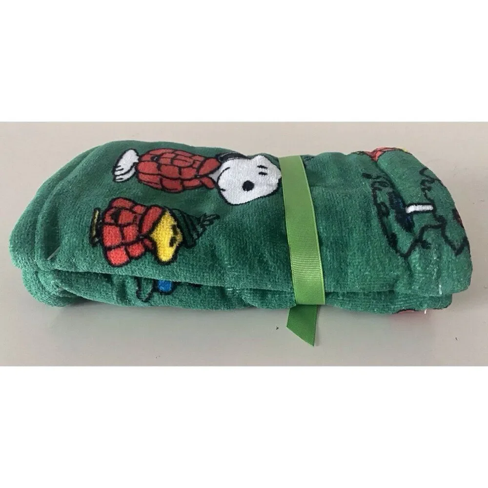 2 Pk Peanuts Snoopy Woodstock Puffy Coat Christmas Holiday 16